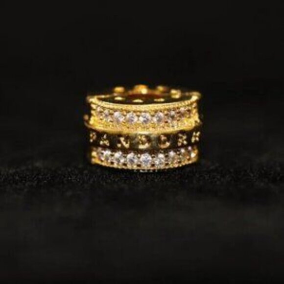 Pandora Sparkling Pav?? Lines & Logo Clip Charm - Picture 4 of 5